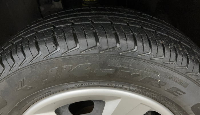2016 Renault Kwid RXT 0.8, Petrol, Manual, 45,060 km, Left Front Tyre Tread