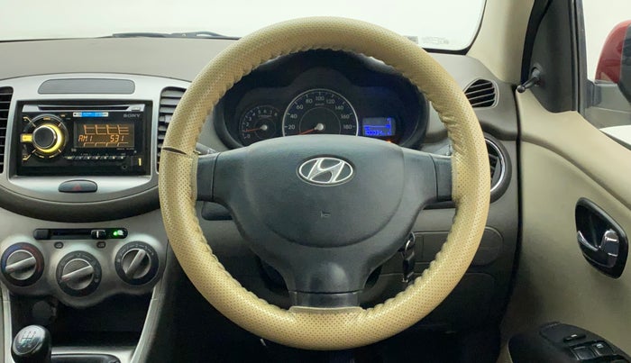 2012 Hyundai i10 MAGNA 1.1, Petrol, Manual, 1,00,144 km, Steering Wheel Close Up