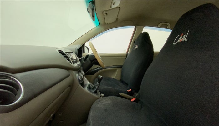 2012 Hyundai i10 MAGNA 1.1, Petrol, Manual, 1,00,144 km, Right Side Front Door Cabin