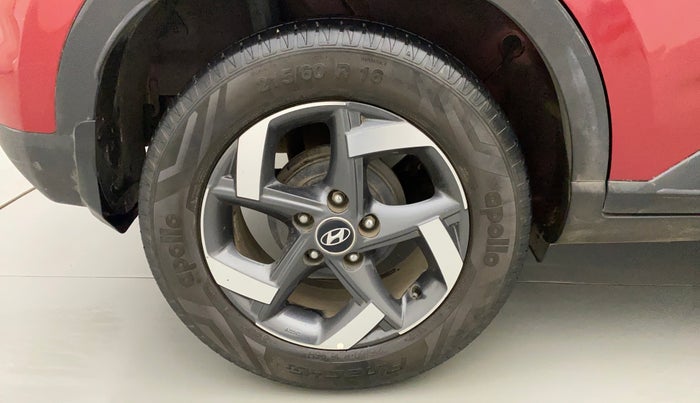 2019 Hyundai VENUE SX PLUS 1.0 TURBO DCT, Petrol, Automatic, 1,13,735 km, Right Rear Wheel
