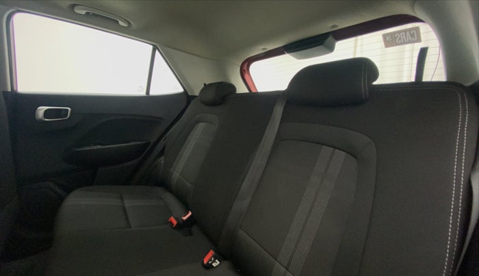 2019 Hyundai VENUE SX PLUS 1.0 TURBO DCT, Petrol, Automatic, 1,13,735 km, Right Side Rear Door Cabin