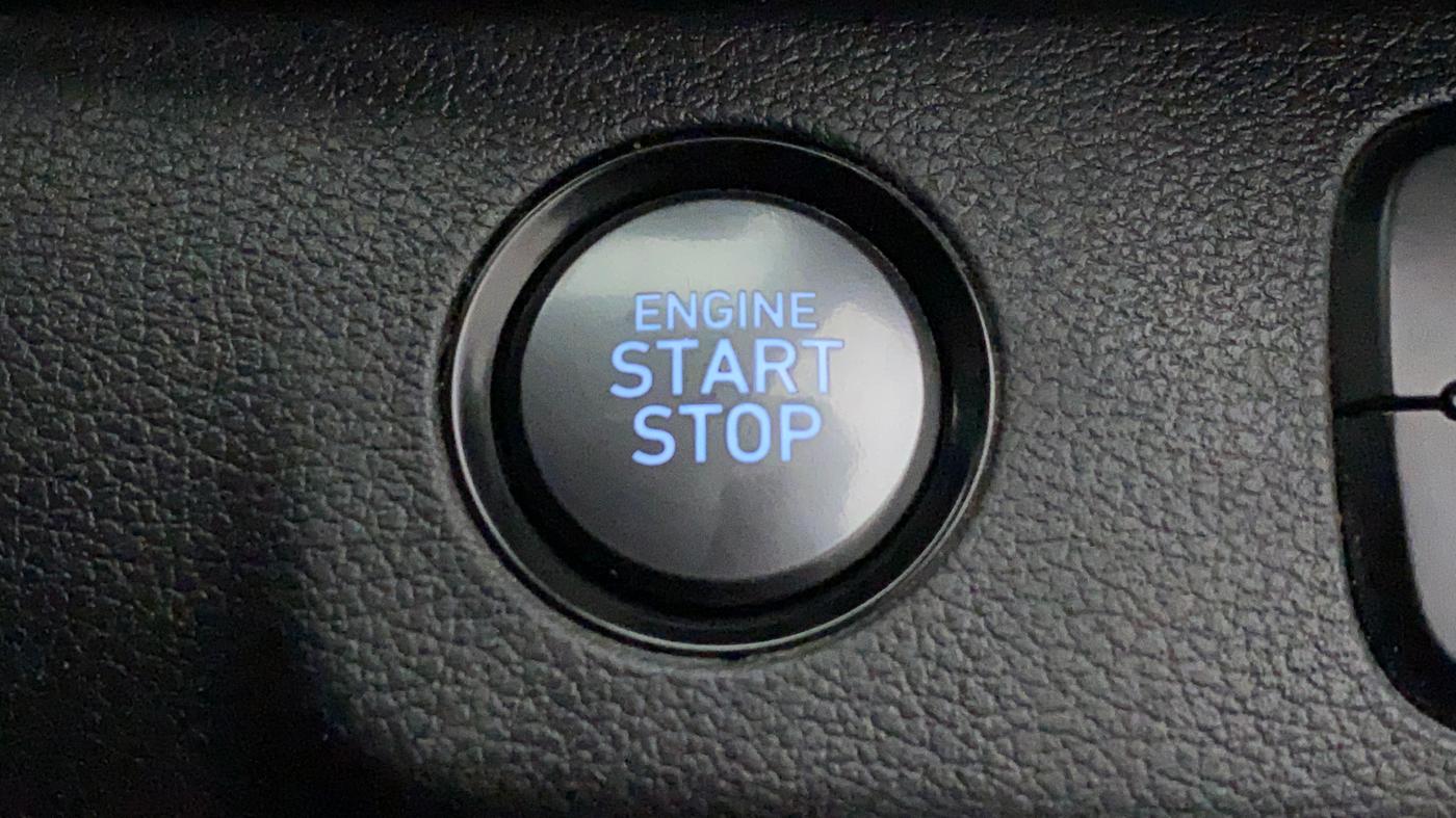2019 Hyundai VENUE SX PLUS 1.0 TURBO DCT, Petrol, Automatic, 1,13,735 km, Keyless Start/ Stop Button