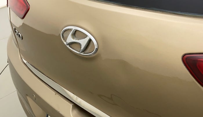2015 Hyundai Elite i20 MAGNA 1.2, Petrol, Manual, 41,664 km, Dicky (Boot door) - Slightly dented