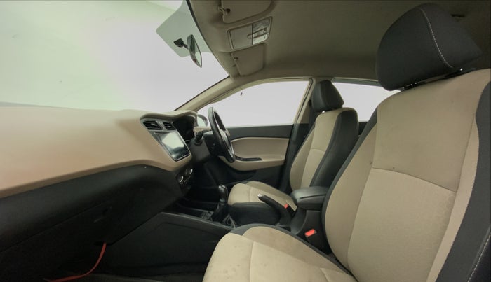 2015 Hyundai Elite i20 MAGNA 1.2, Petrol, Manual, 41,664 km, Right Side Front Door Cabin