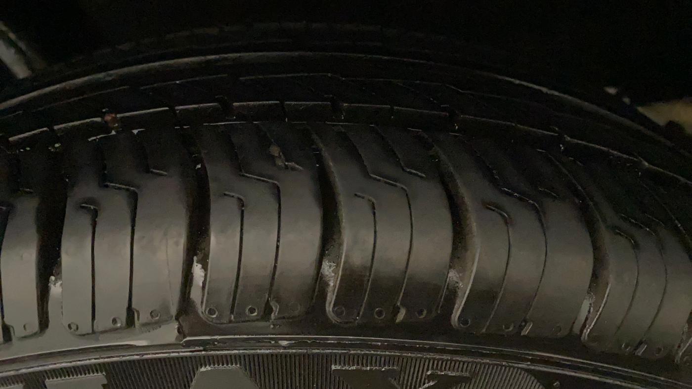 2017 Maruti Baleno DELTA PETROL 1.2, Petrol, Manual, 59,238 km, Left Rear Tyre Tread