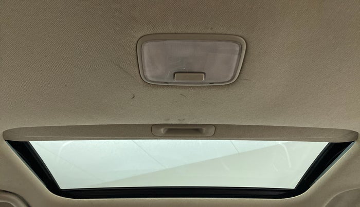 2019 Hyundai Verna 1.6 CRDI SX + AT, Diesel, Automatic, 35,076 km, Moonroof/ Sunroof