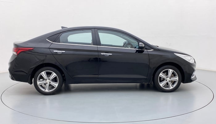 2019 Hyundai Verna 1.6 CRDI SX + AT, Diesel, Automatic, 35,076 km, Right Side View