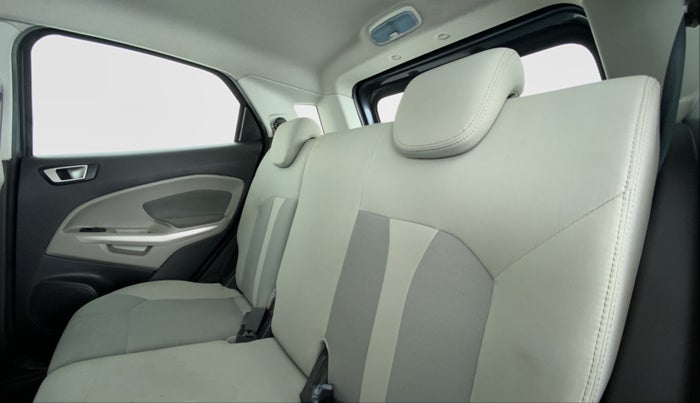 2017 Ford Ecosport 1.5 TITANIUM TI VCT AT, Petrol, Automatic, 29,542 km, Right Side Rear Door Cabin