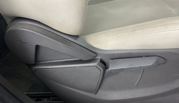 2017 Ford Ecosport 1.5 TITANIUM TI VCT AT, Petrol, Automatic, 29,542 km, Driver Side Adjustment Panel