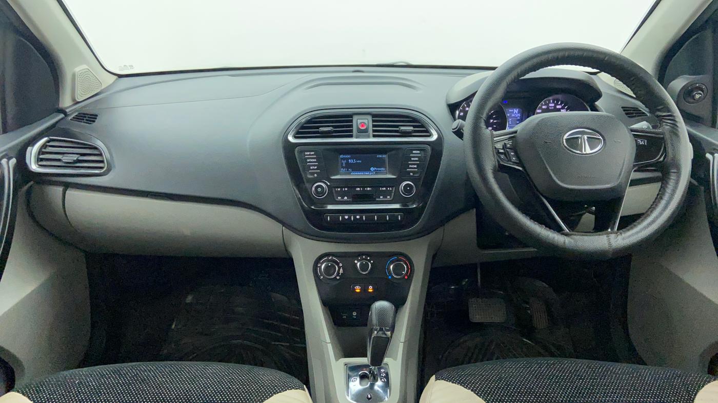2018 Tata Tiago XZA 1.2 REVOTRON, Petrol, Automatic, 14,692 km, Dashboard
