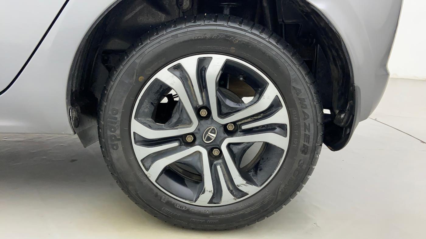 2018 Tata Tiago XZA 1.2 REVOTRON, Petrol, Automatic, 14,692 km, Left Rear Wheel