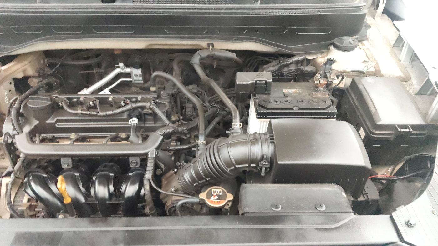 2022 Hyundai VENUE S 1.2, Petrol, Manual, 65,257 km, Engine View - Left