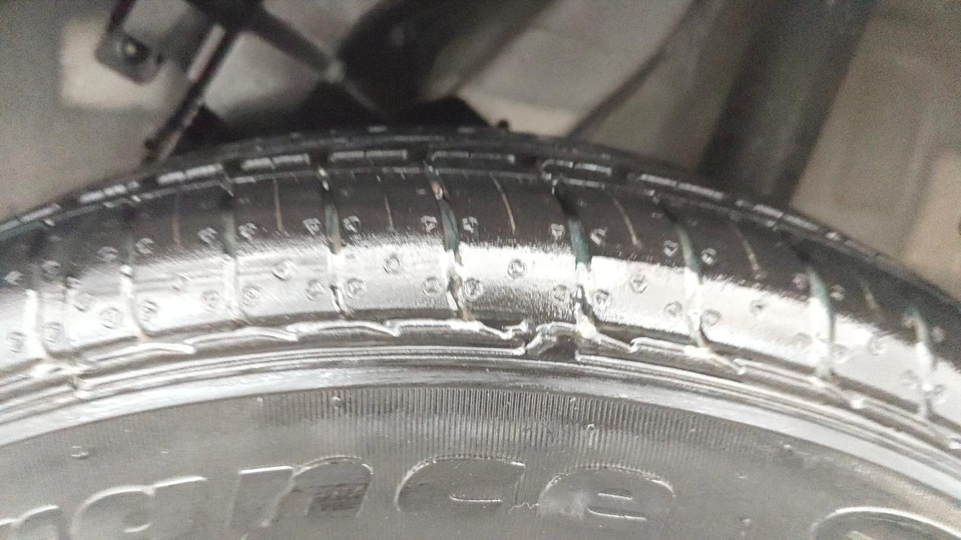 2022 Hyundai VENUE S 1.2, Petrol, Manual, 65,257 km, Left Rear Tyre Tread