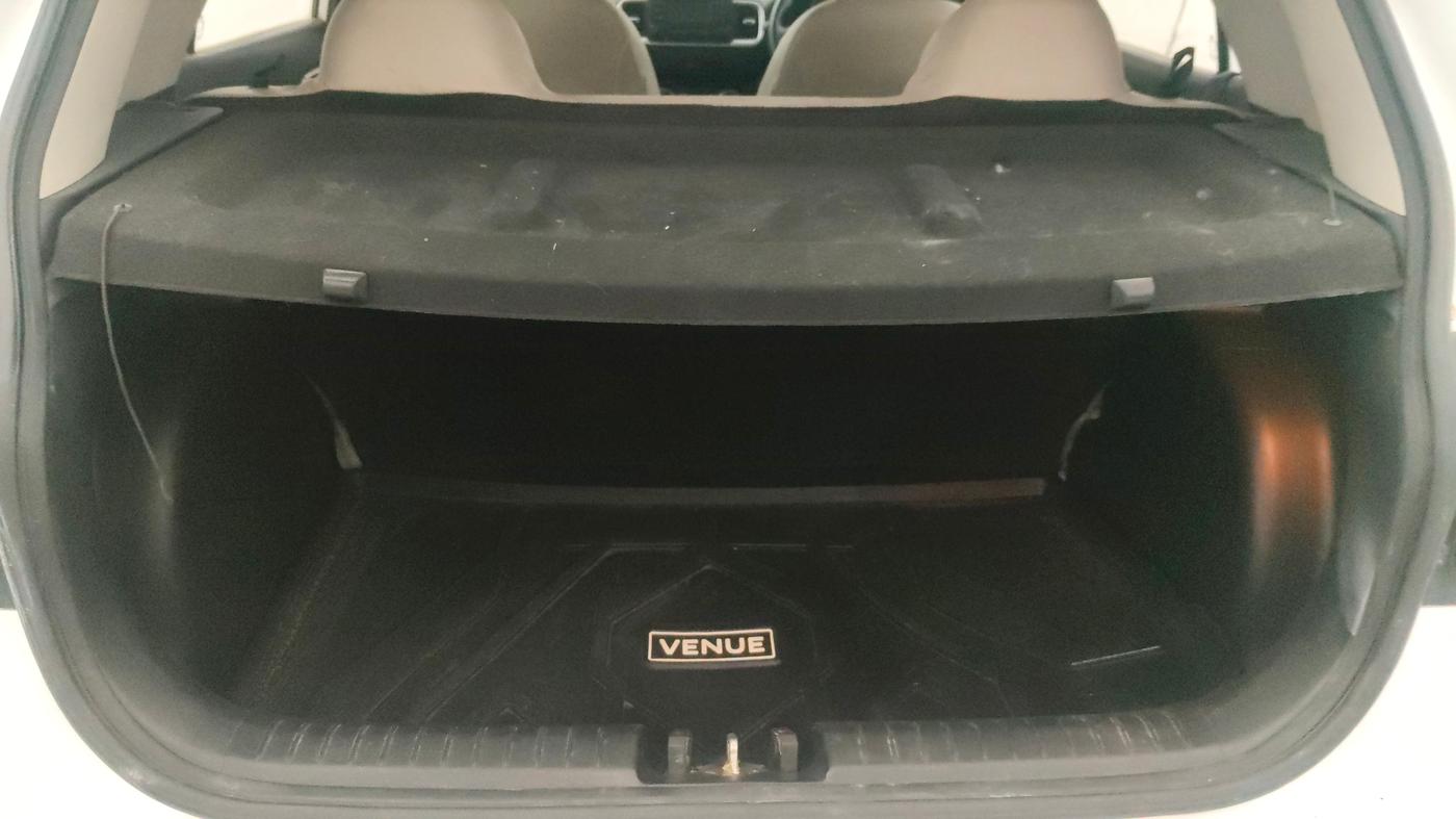 2022 Hyundai VENUE S 1.2, Petrol, Manual, 65,257 km, Boot Inside