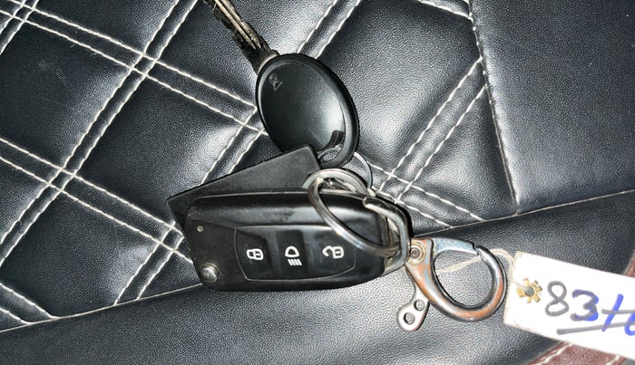 2018 Tata Tiago XZ PETROL, Petrol, Manual, 58,865 km, Key Close Up