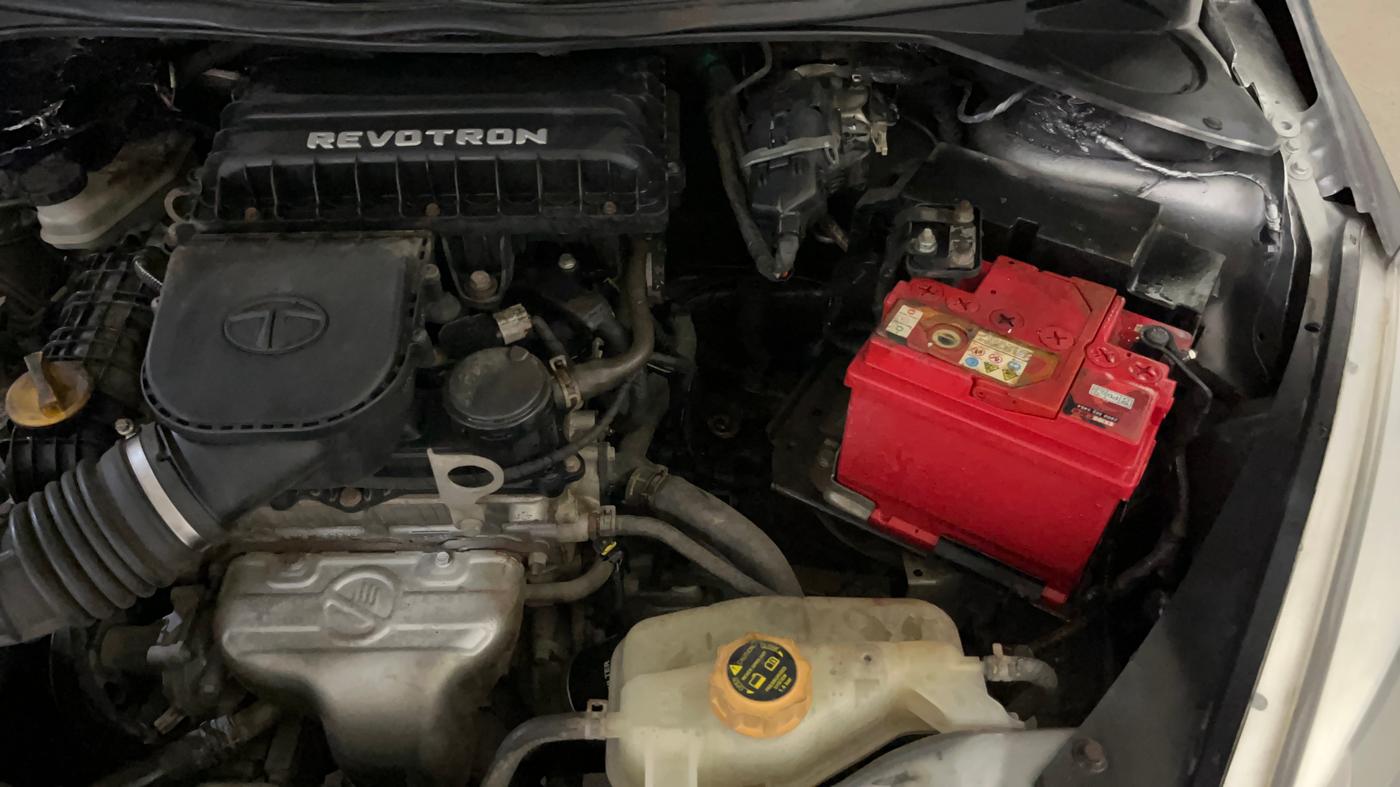 2018 Tata Tiago XZ PETROL, Petrol, Manual, 58,991 km, Engine View - Left