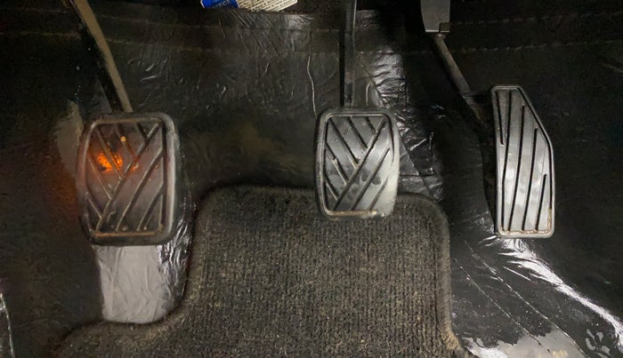 2020 Maruti Baleno ZETA PETROL 1.2, Petrol, Manual, 62,577 km, Pedals