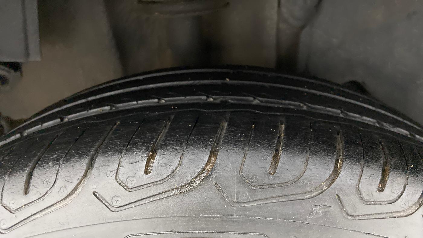2017 Tata Tiago XZ PETROL, Petrol, Manual, 93,402 km, Right Rear Tyre Tread