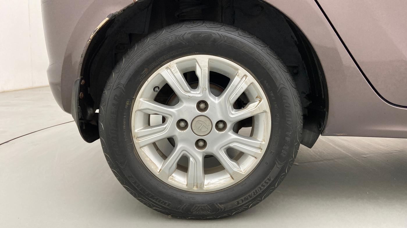 2017 Tata Tiago XZ PETROL, Petrol, Manual, 93,402 km, Right Rear Wheel