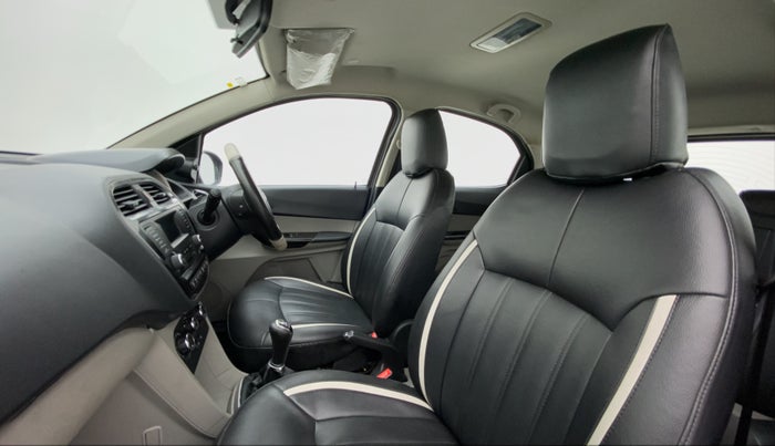 2017 Tata Tiago XZ PETROL, Petrol, Manual, 93,402 km, Right Side Front Door Cabin