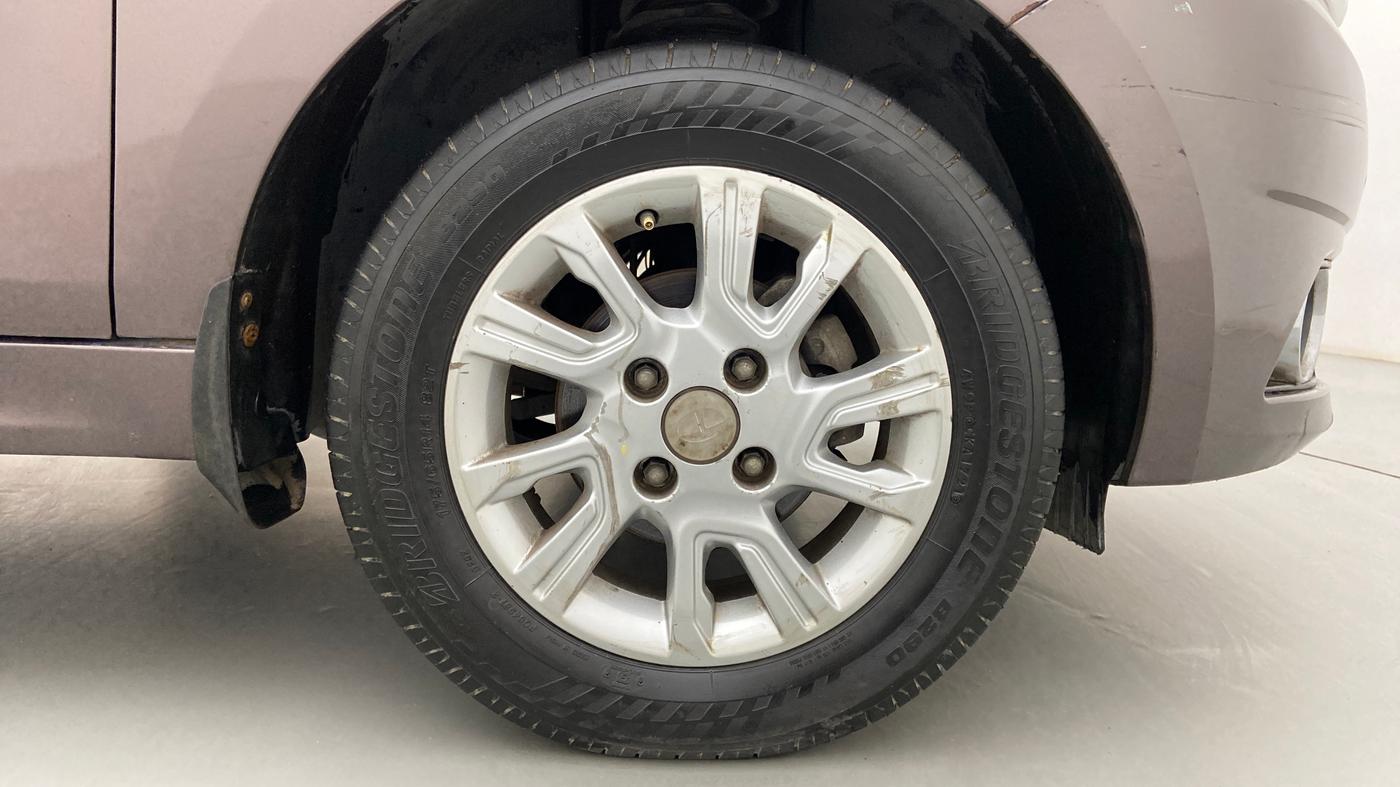 2017 Tata Tiago XZ PETROL, Petrol, Manual, 93,402 km, Right Front Wheel