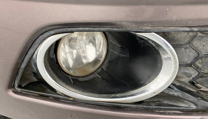 2017 Tata Tiago XZ PETROL, Petrol, Manual, 93,402 km, Right fog light - Not working