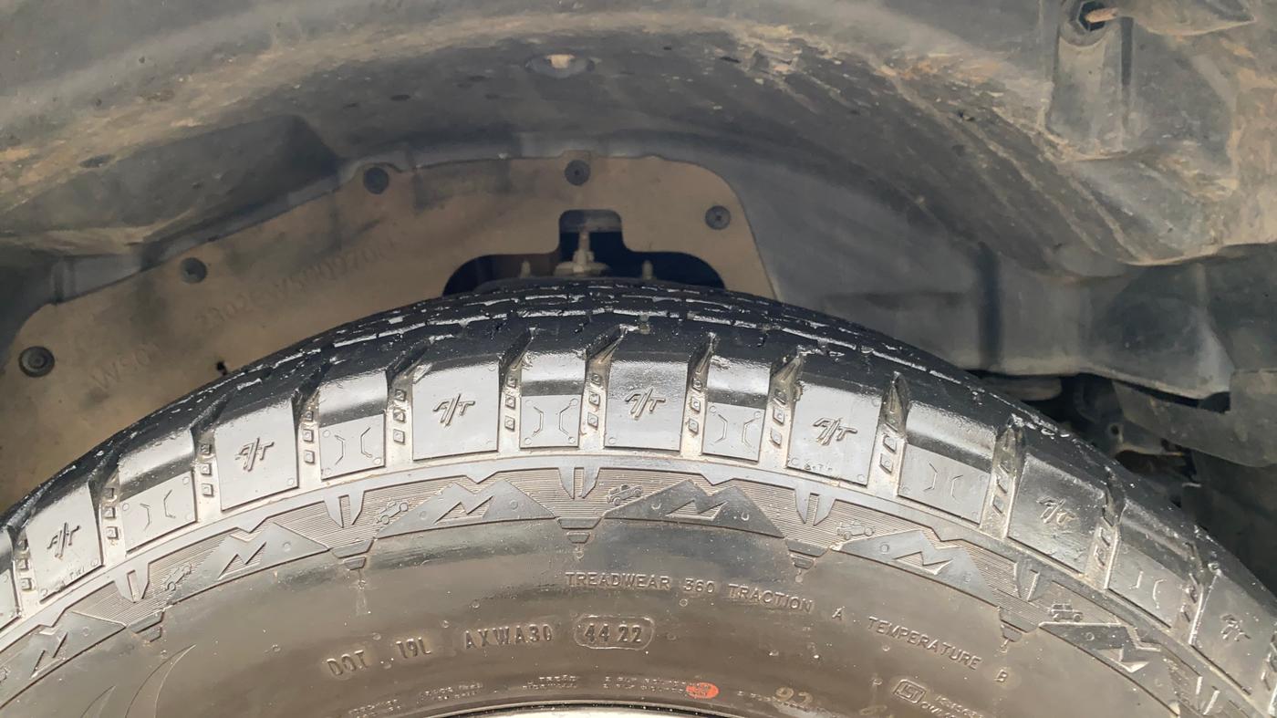 2021 Mahindra Thar LX D AT 4WD HT, Diesel, Automatic, 85,850 km, Right Front Tyre Tread