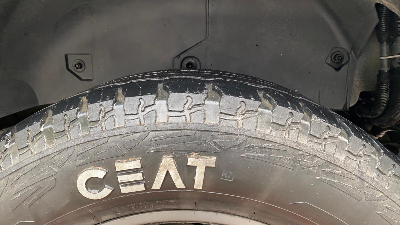 2021 Mahindra Thar LX D AT 4WD HT, Diesel, Automatic, 85,850 km, Left Rear Tyre Tread
