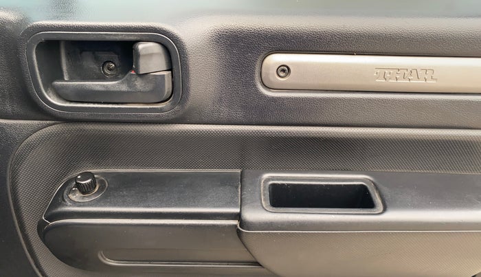 2021 Mahindra Thar LX D AT 4WD HT, Diesel, Automatic, 85,850 km, Driver Side Door Panels Control