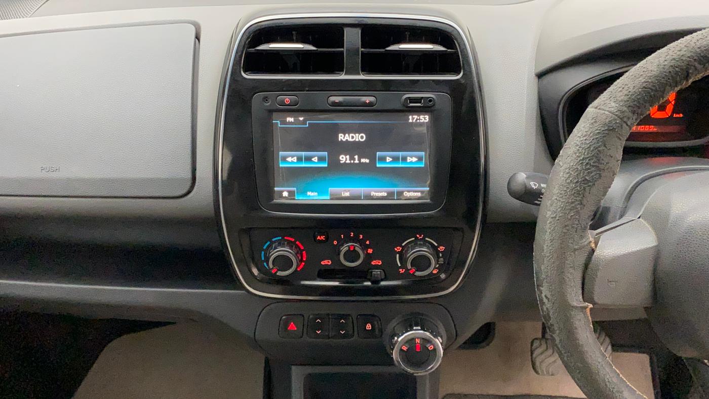 2016 Renault Kwid RXT 1.0 AMT, Petrol, Automatic, 41,089 km, Air Conditioner