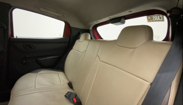 2016 Renault Kwid RXT 1.0 AMT, Petrol, Automatic, 41,089 km, Right Side Rear Door Cabin