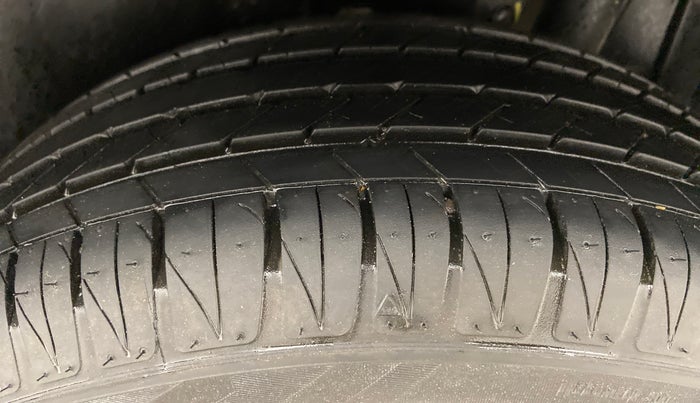 2022 Toyota URBAN CRUISER PREMIUM MT, Petrol, Manual, 2,947 km, Left Rear Tyre Tread