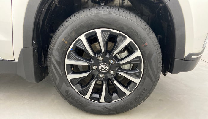 2022 Toyota URBAN CRUISER PREMIUM MT, Petrol, Manual, 2,947 km, Right Front Wheel
