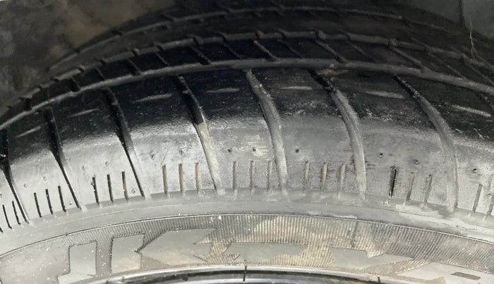 2017 Hyundai Grand i10 Sportz1.2 CRDI, Diesel, Manual, 48,287 km, Right Front Tyre Tread