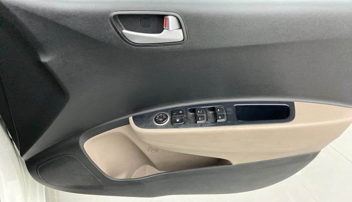 2017 Hyundai Grand i10 Sportz1.2 CRDI, Diesel, Manual, 48,287 km, Driver Side Door Panels Control