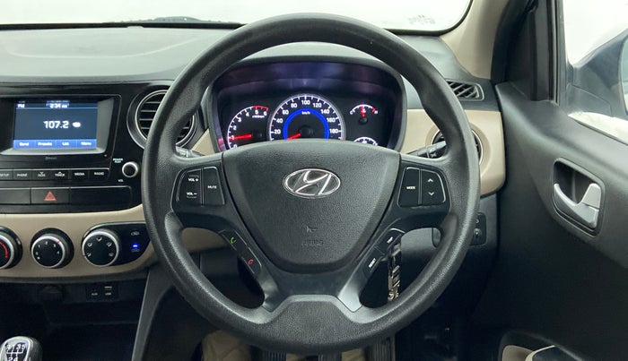 2017 Hyundai Grand i10 Sportz1.2 CRDI, Diesel, Manual, 48,287 km, Steering Wheel Close Up