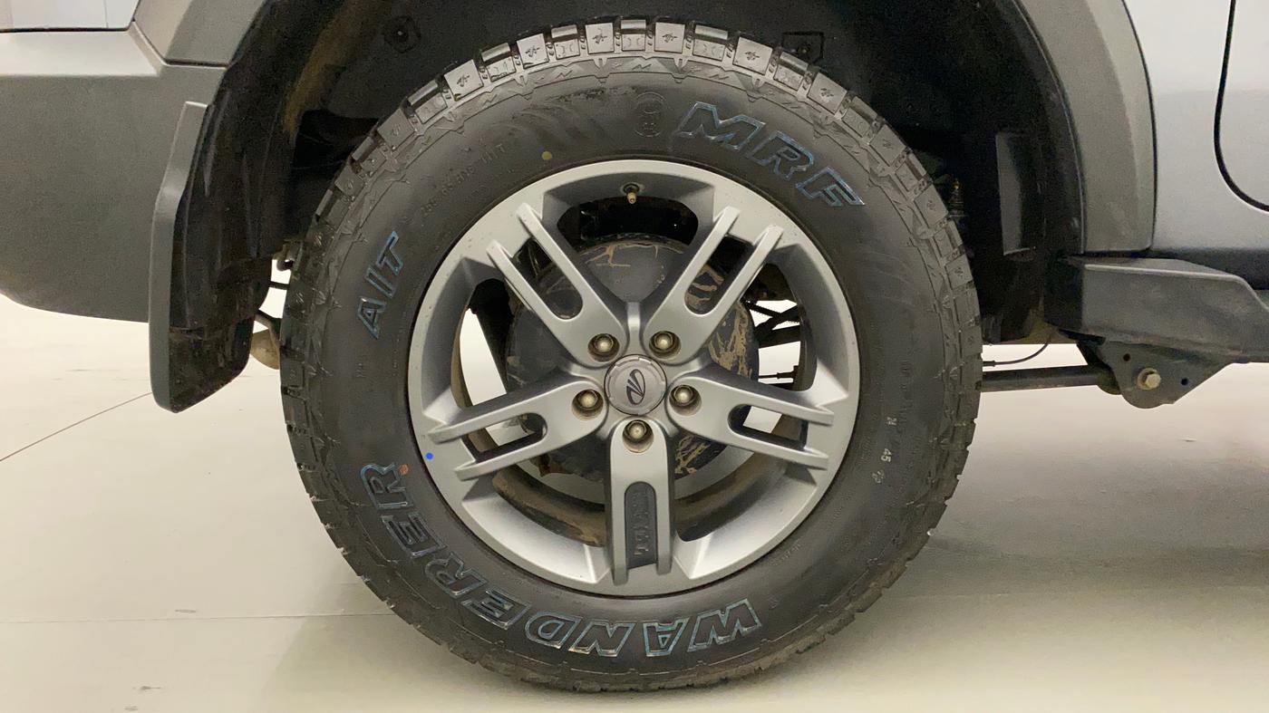 2022 Mahindra Thar LX D 4WD MT CONVERTIBLE, Diesel, Manual, 9,814 km, Right Rear Wheel