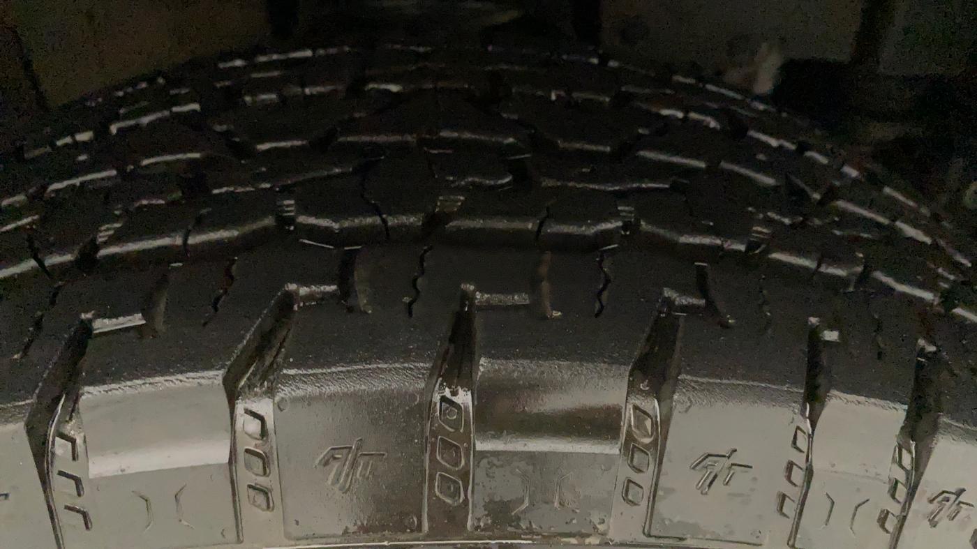 2022 Mahindra Thar LX D 4WD MT CONVERTIBLE, Diesel, Manual, 9,814 km, Right Front Tyre Tread
