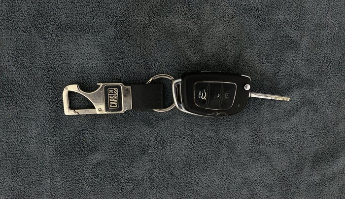 2013 Hyundai i20 SPORTZ 1.4 CRDI, Diesel, Manual, 1,20,675 km, Key Close Up