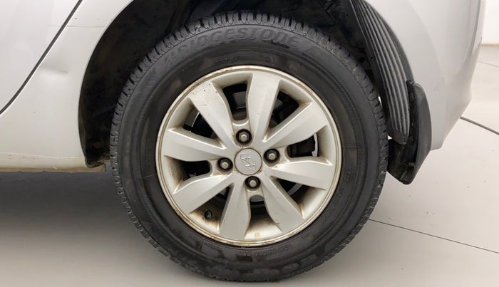 2013 Hyundai i20 SPORTZ 1.4 CRDI, Diesel, Manual, 1,20,675 km, Left Rear Wheel