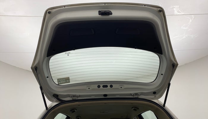 2013 Hyundai i20 SPORTZ 1.4 CRDI, Diesel, Manual, 1,20,675 km, Boot Door Open