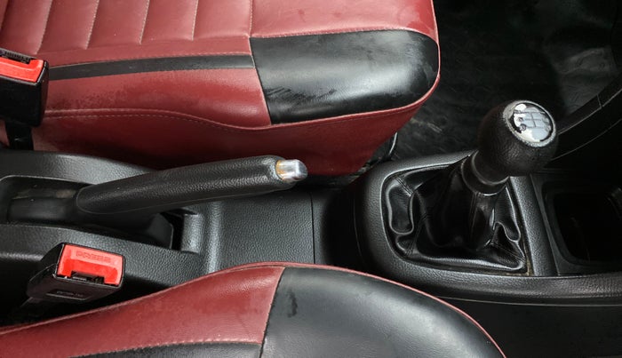 2016 Maruti Swift VDI ABS, Diesel, Manual, 83,675 km, Gear Lever