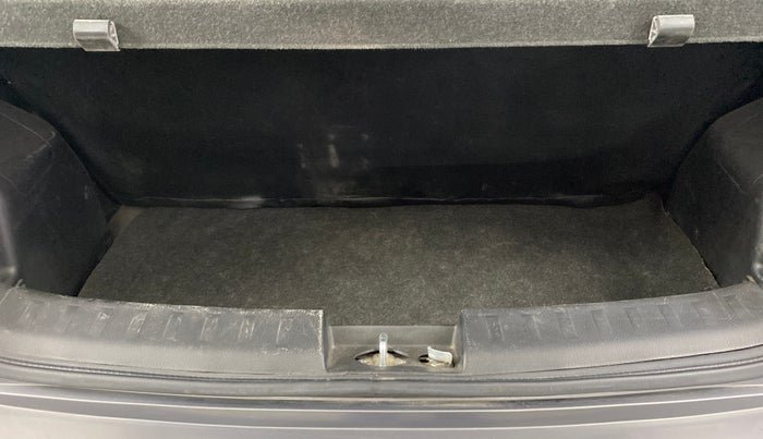 2014 Maruti Swift VXI, Petrol, Manual, 55,241 km, Boot Inside