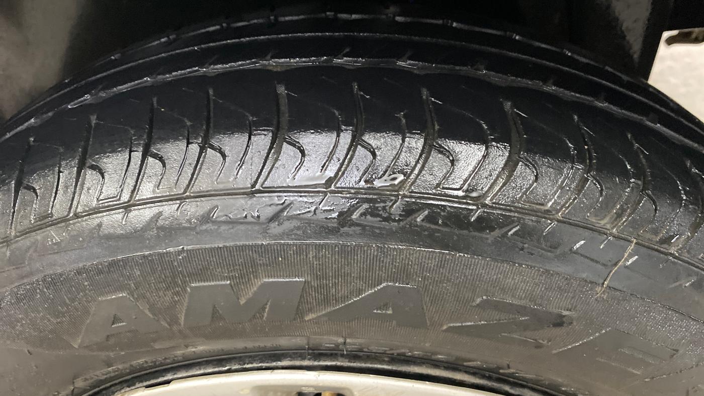 2014 Maruti Swift VXI, Petrol, Manual, 12,345 km, Left Rear Tyre Tread