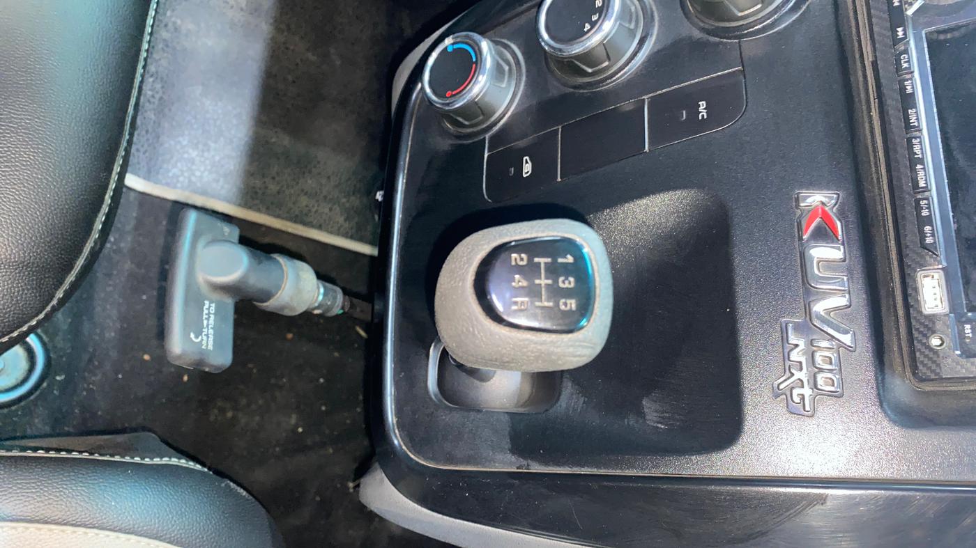 2018 Mahindra KUV 100 NXT K2 P 6 STR, Petrol, Manual, 26,324 km, Gear Lever