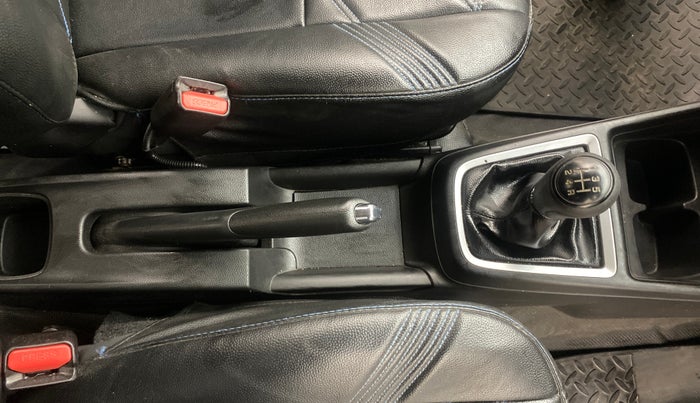 2020 Maruti Swift ZXI, Petrol, Manual, 66,031 km, Gear Lever