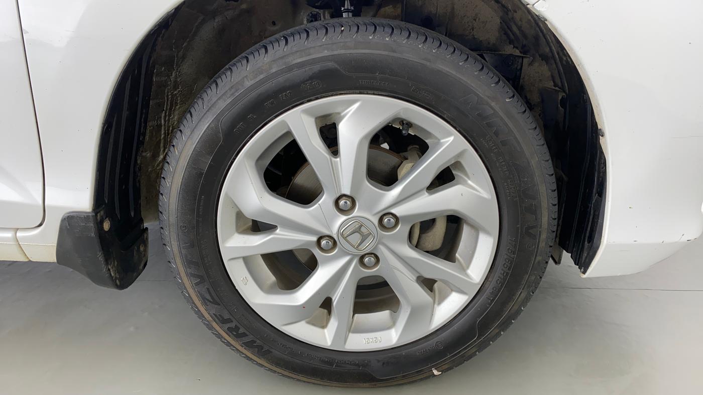 2020 Honda Amaze 1.2 V CVT I VTEC, Petrol, Automatic, 28,269 km, Right Front Wheel