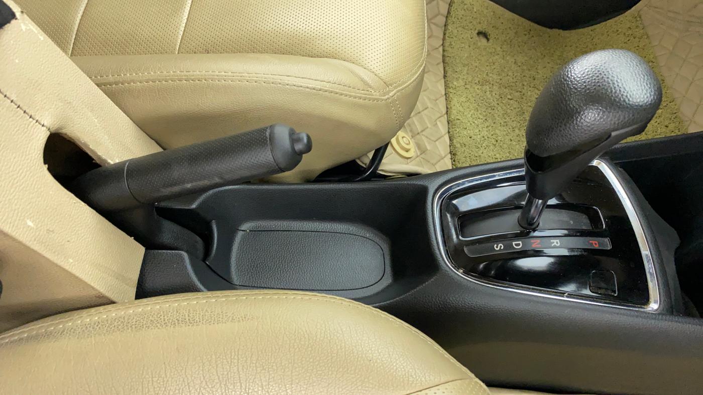 2020 Honda Amaze 1.2 V CVT I VTEC, Petrol, Automatic, 28,269 km, Gear Lever