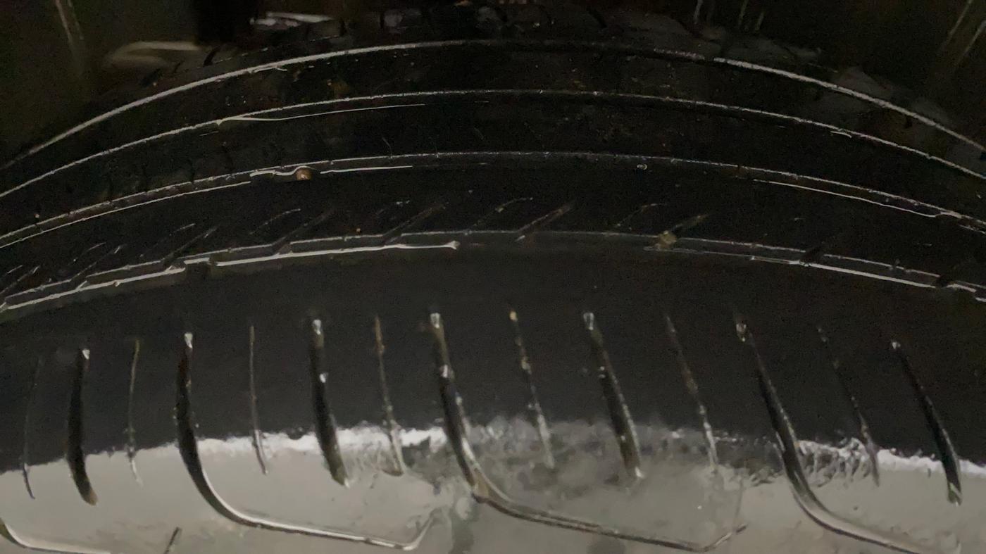 2023 Maruti FRONX DELTA PLUS 1.2MT, Petrol, Manual, 1,11,061 km, Right Rear Tyre Tread
