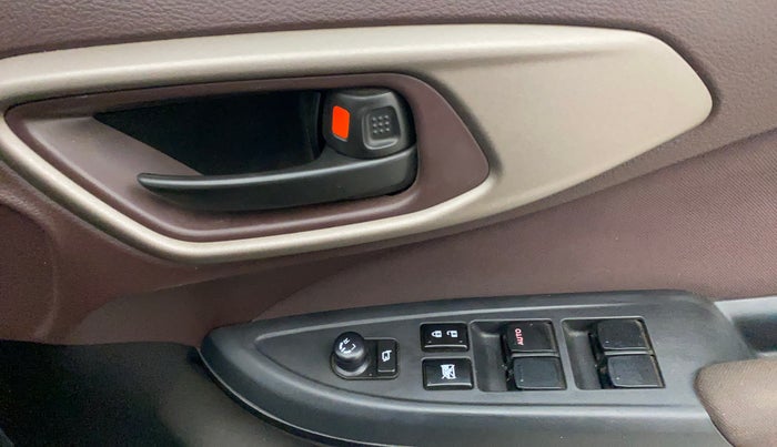 2023 Maruti FRONX DELTA PLUS 1.2MT, Petrol, Manual, 1,11,061 km, Driver Side Door Panels Control